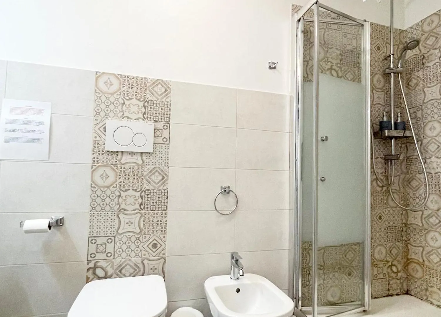 Гостевой дом Отель Bibbi'S House San Lorenzo Рим